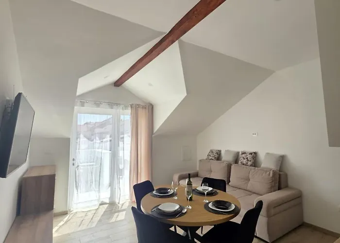 Penthouse Apartment Dijana - One Bedroom Apartment With Terrace